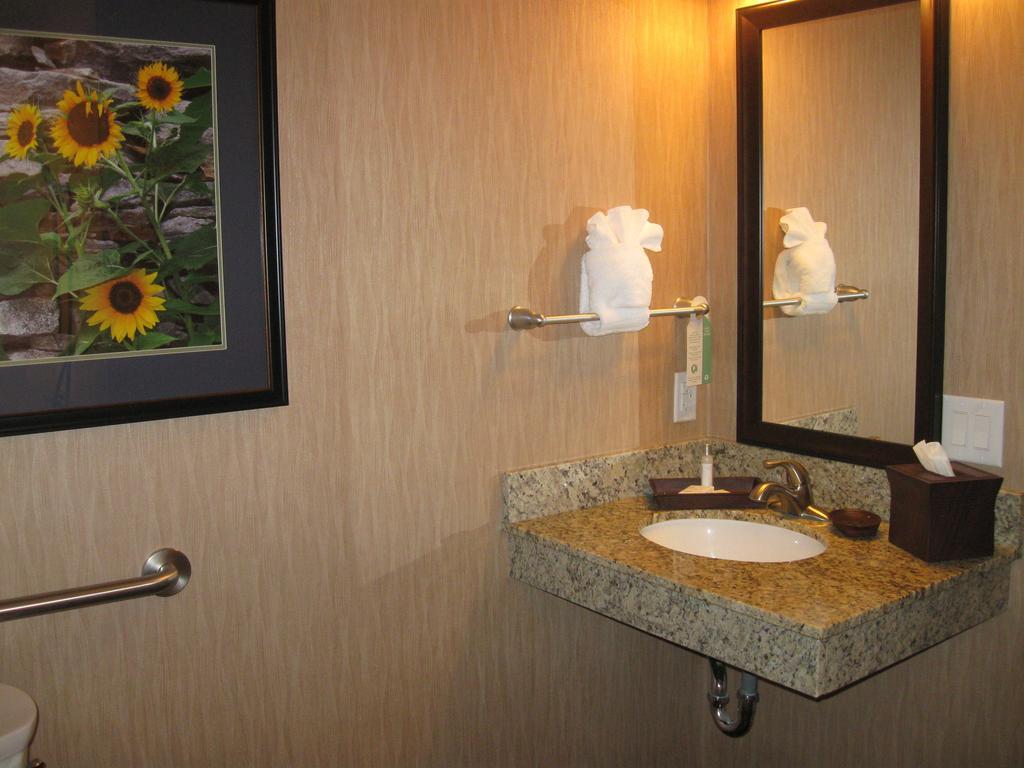 Little Missouri Inn & Suites New Town ภายนอก รูปภาพ