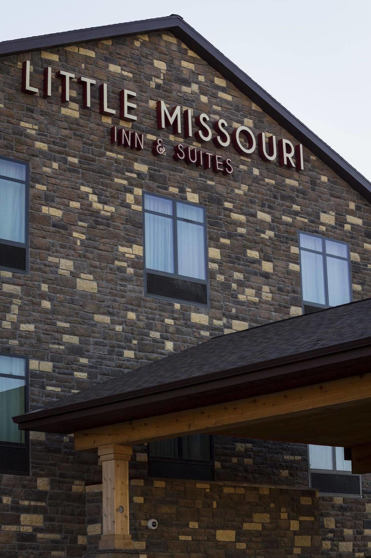 Little Missouri Inn & Suites New Town ภายนอก รูปภาพ